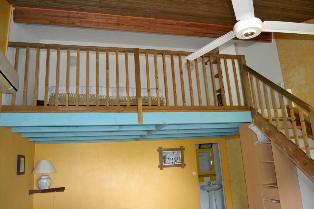 Вілла Habitation Pineau Десе Екстер'єр фото
