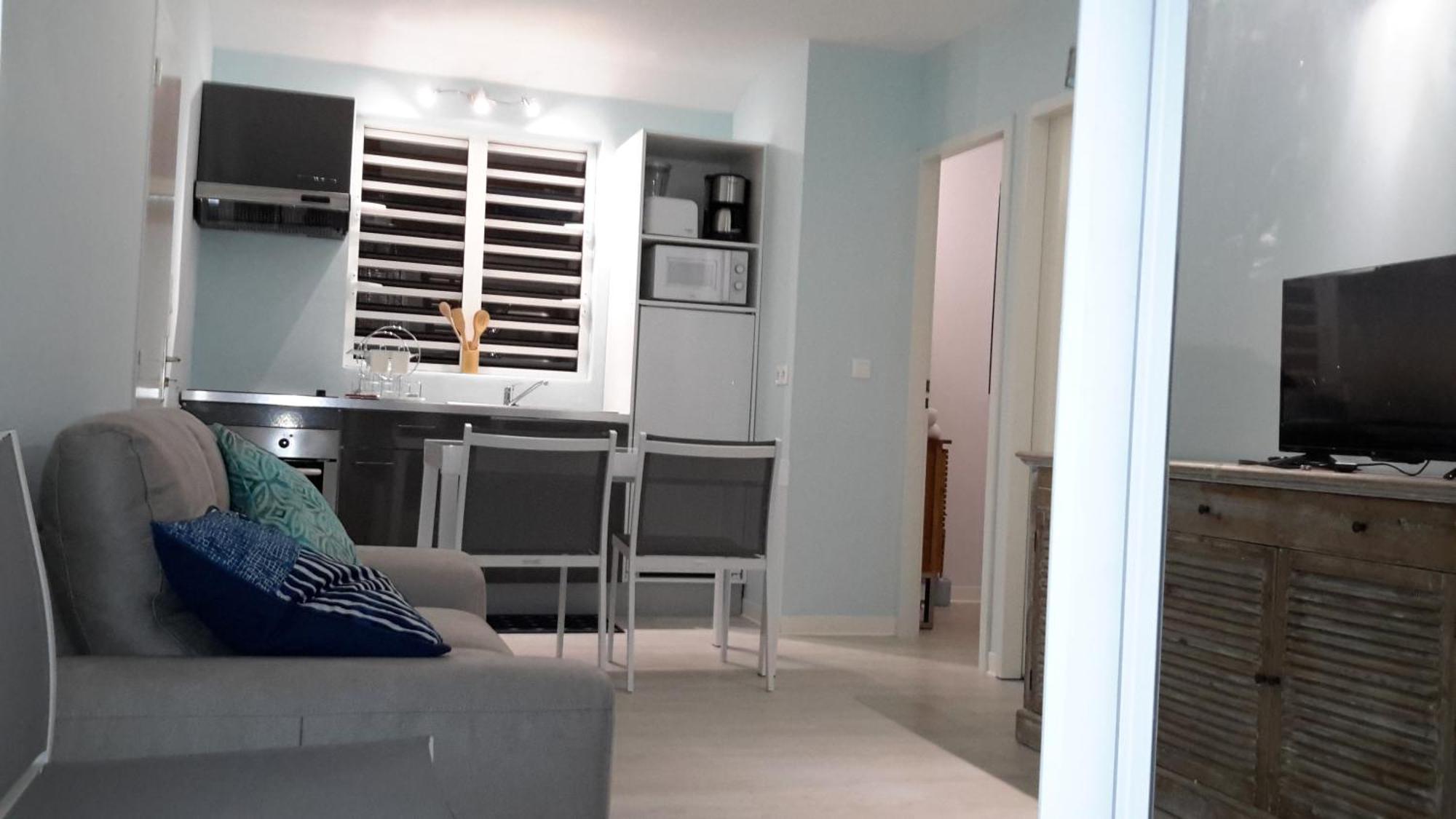Вілла Habitation Pineau Десе Екстер'єр фото